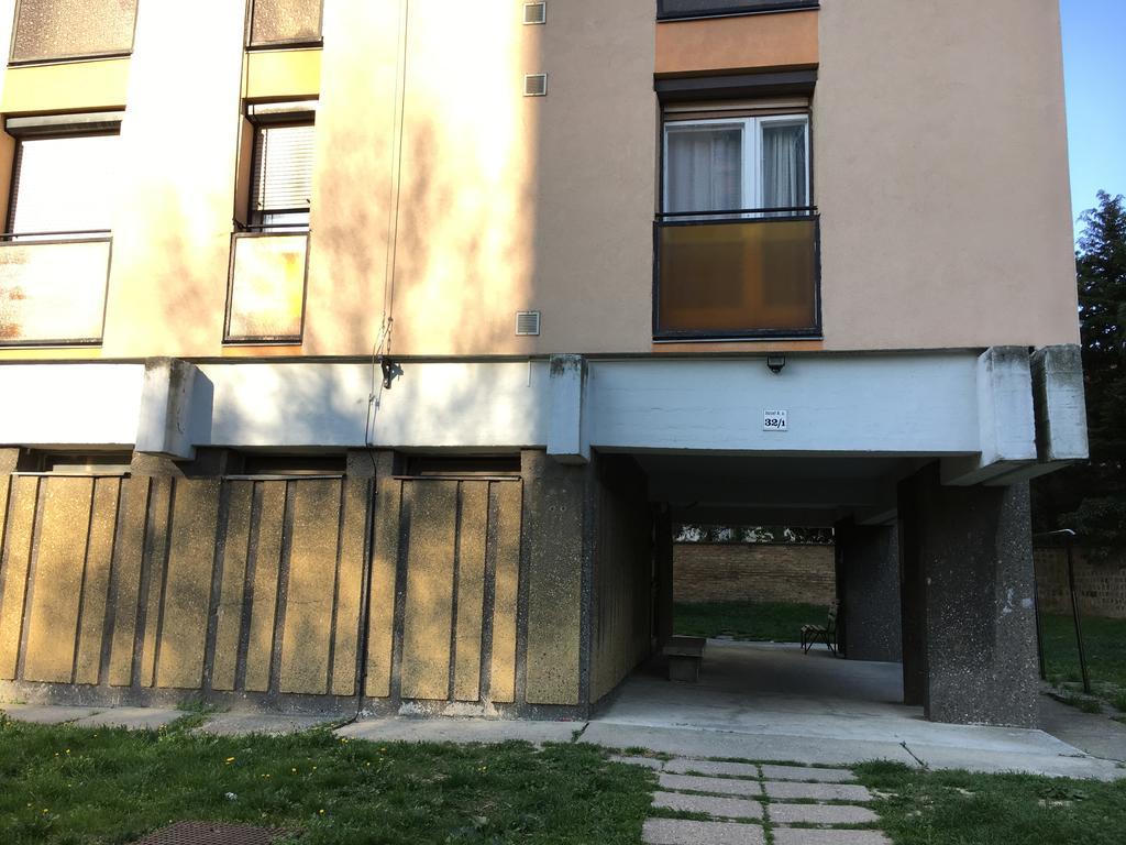 Hetedik Apartman Pecs Exterior photo